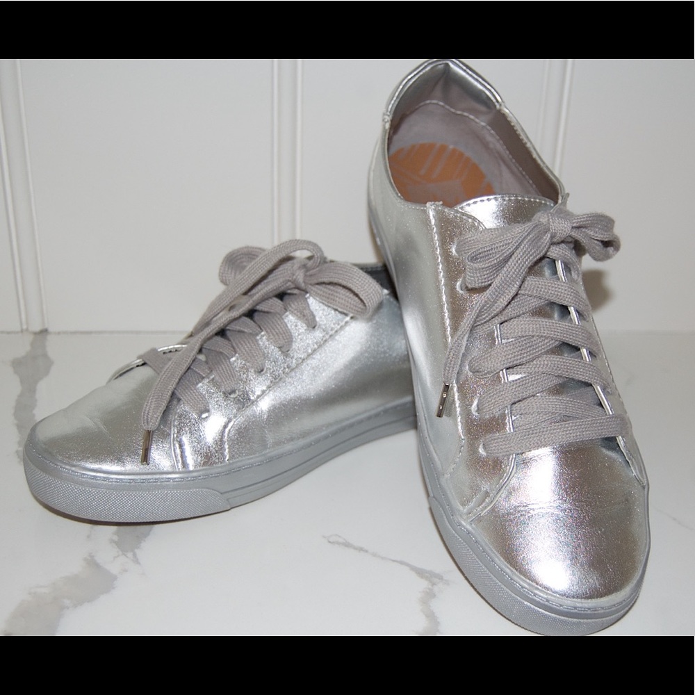 Silver tennis shoes